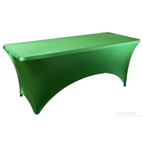 Прямоугольный стол с зелёным  чехлом из стрейча